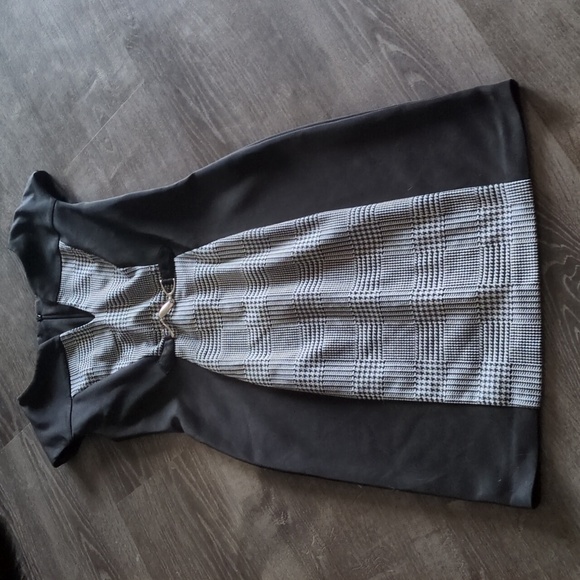 Connected Apparel Dress - Picture 1 of 4